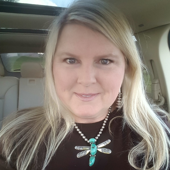 Meet your Posher, Corey - Picture 3 of 3